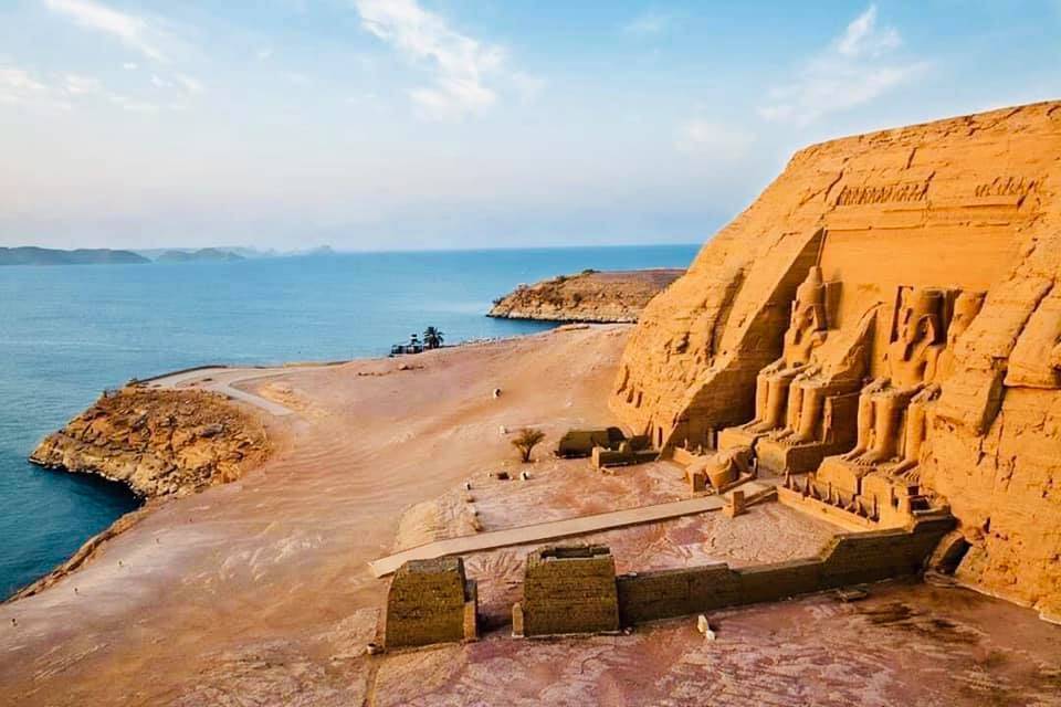 Guided Tour of Abu Simbel Temples from Aswan with Nubian Lunch